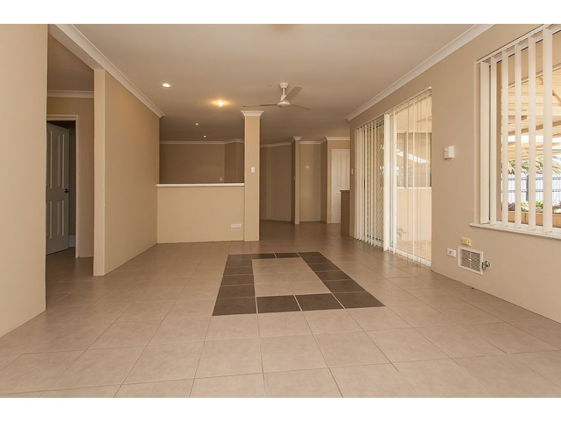 18 Coronata Drive, Warnbro WA 6169