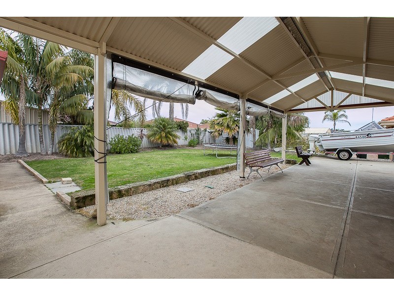 37 Cumberland Way, Waikiki WA 6169