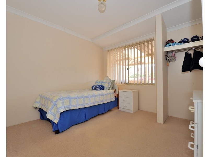 19 Westminster Grove, Port Kennedy WA 6172