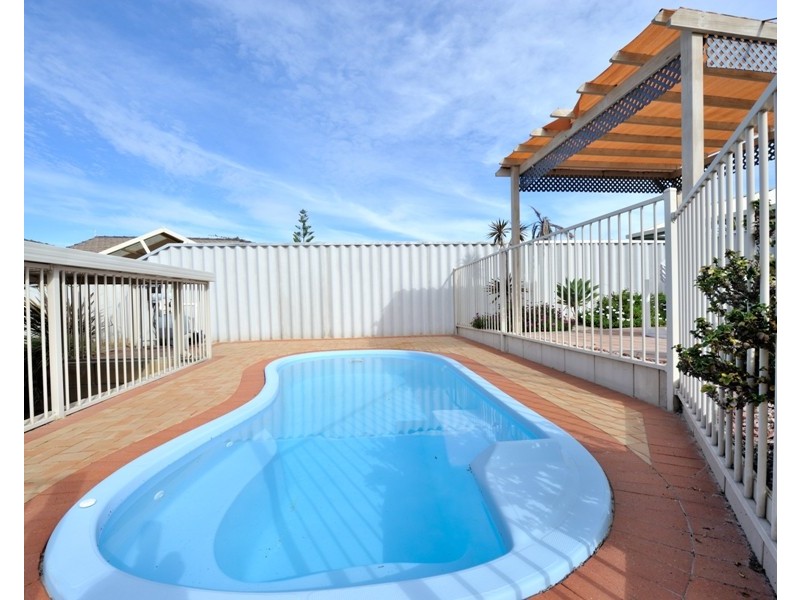 19 Westminster Grove, Port Kennedy WA 6172