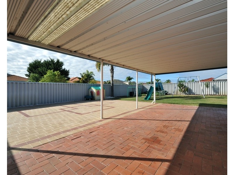 1 ROLLA GROVE, Waikiki WA 6169