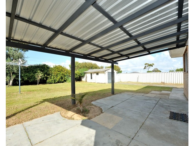 9 Greene Street, Rockingham WA 6168