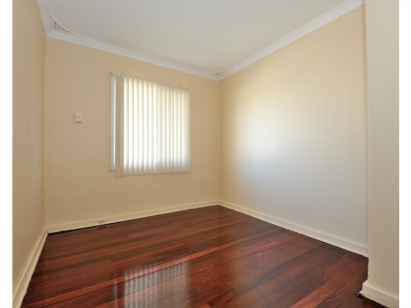 9 Greene Street, Rockingham WA 6168