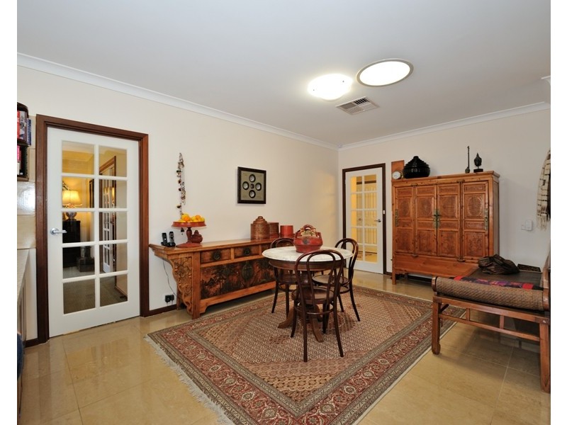 17 Hilda Rd, Waikiki WA 6169