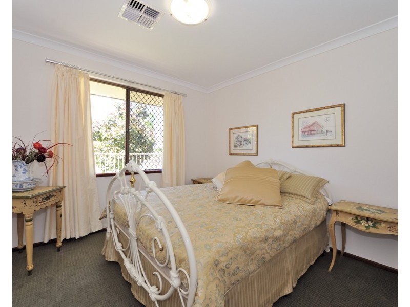 17 Hilda Rd, Waikiki WA 6169