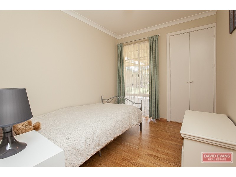 15 Bandera Close, Warnbro WA 6169