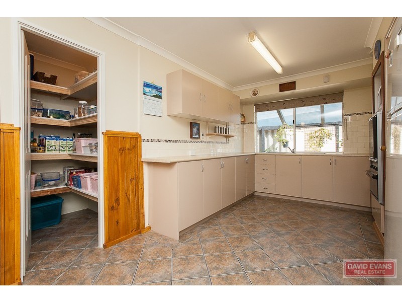 15 Bandera Close, Warnbro WA 6169