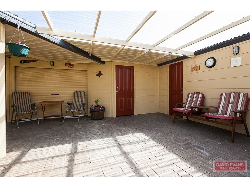 15 Bandera Close, Warnbro WA 6169