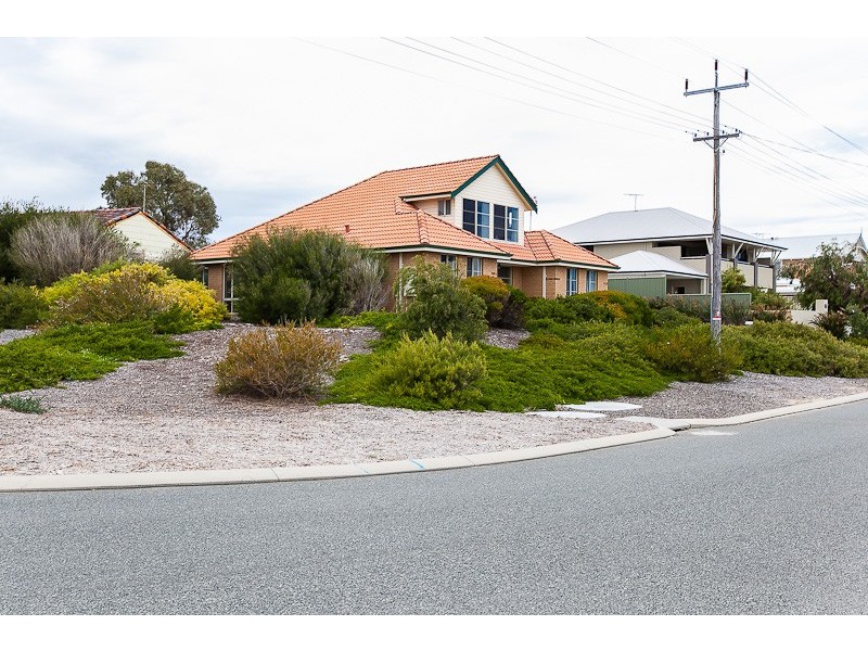 34 Erlistoun Street, Golden Bay WA 6174