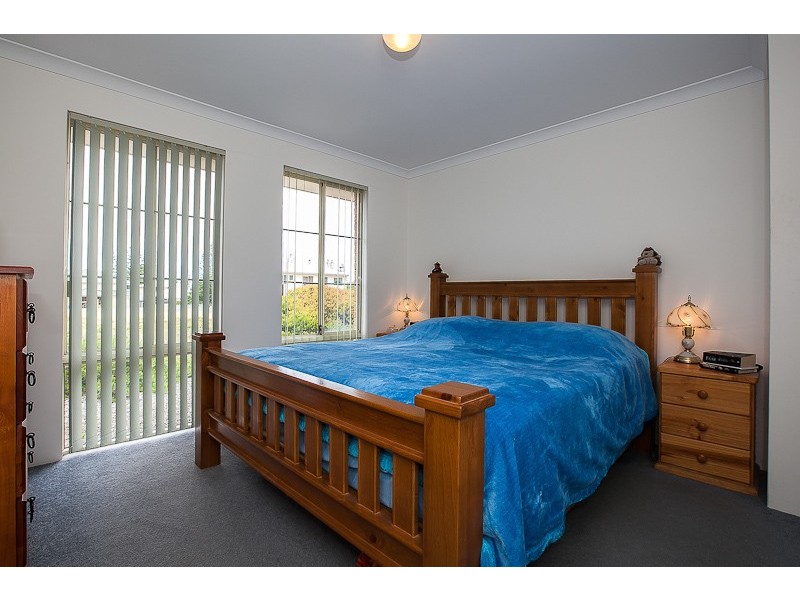 34 Erlistoun Street, Golden Bay WA 6174