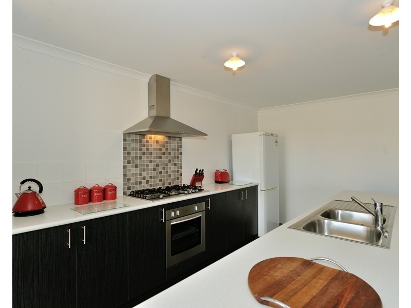 54 Hayeswater Circuit, Waikiki WA 6169