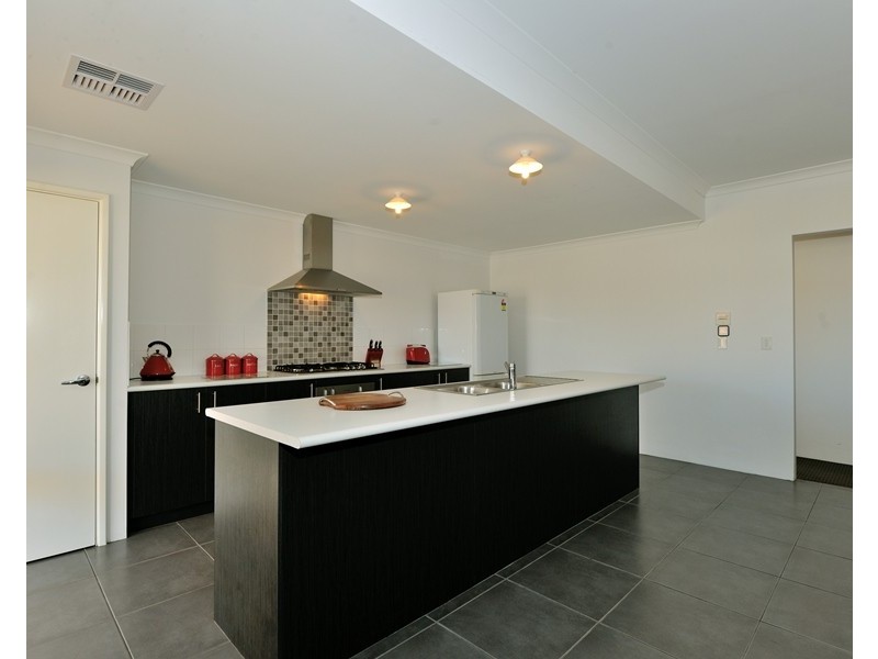 54 Hayeswater Circuit, Waikiki WA 6169