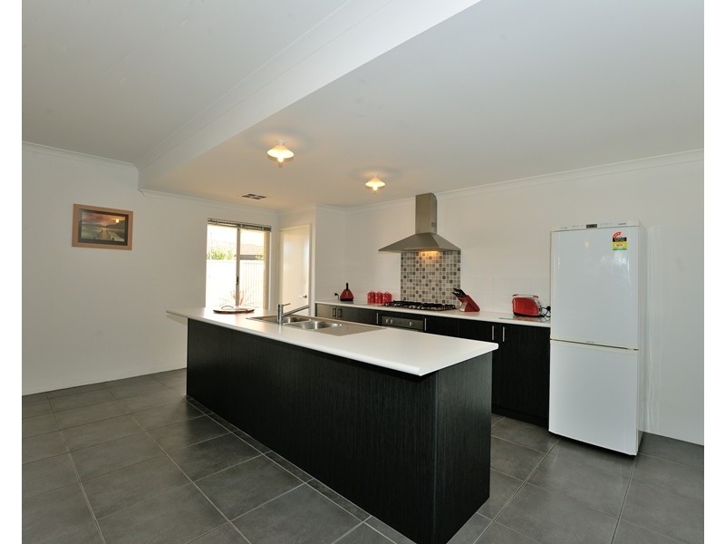 54 Hayeswater Circuit, Waikiki WA 6169