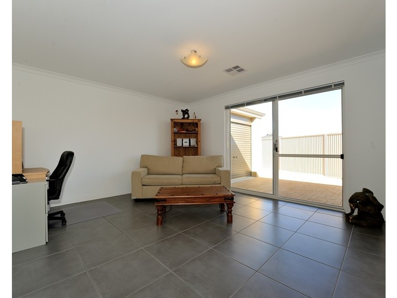 54 Hayeswater Circuit, Waikiki WA 6169