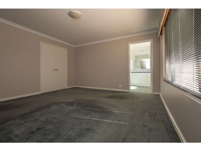 9 Ravenglass Crescent, Waikiki WA 6169