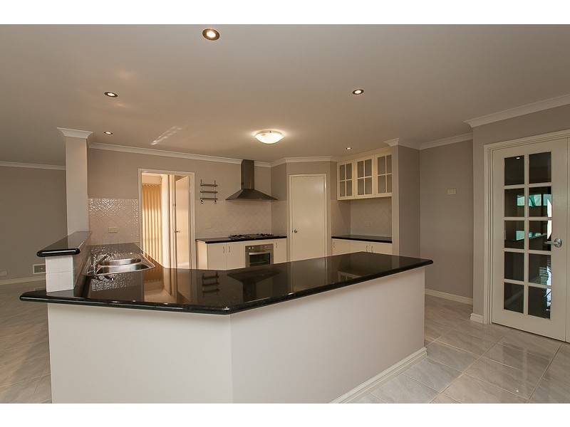 9 Ravenglass Crescent, Waikiki WA 6169