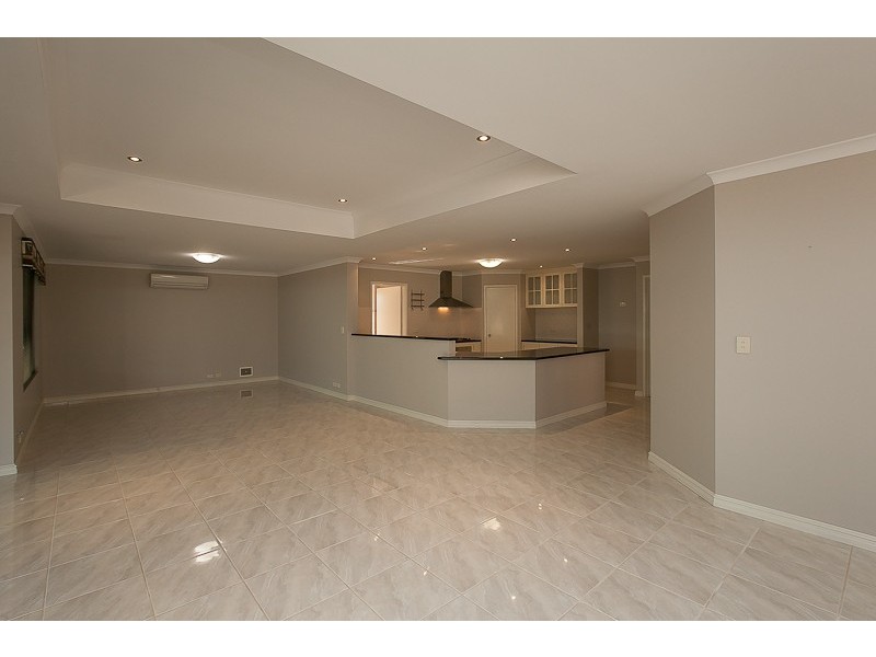 9 Ravenglass Crescent, Waikiki WA 6169