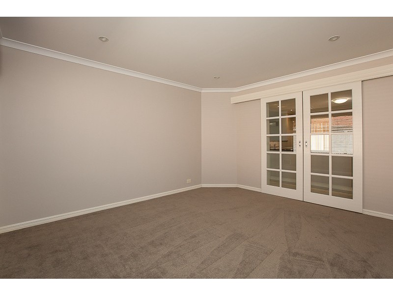 9 Ravenglass Crescent, Waikiki WA 6169