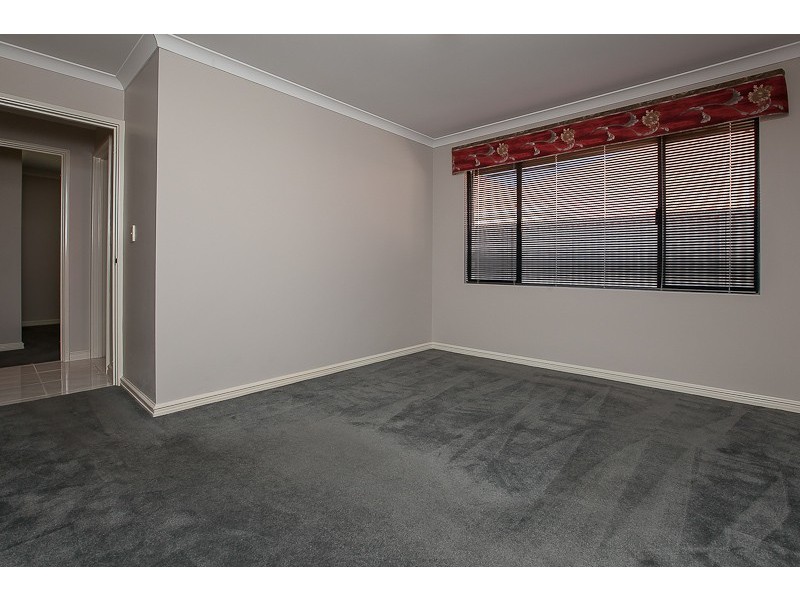 9 Ravenglass Crescent, Waikiki WA 6169