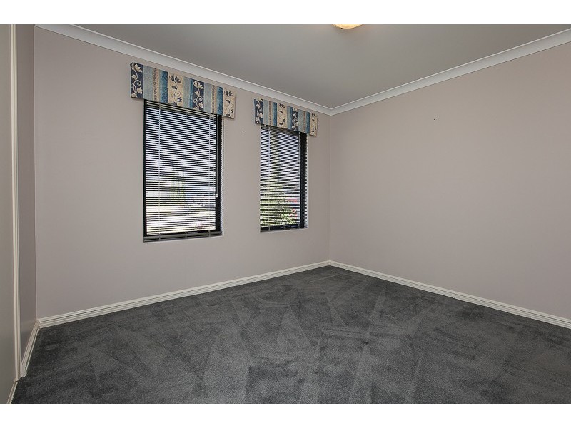 9 Ravenglass Crescent, Waikiki WA 6169