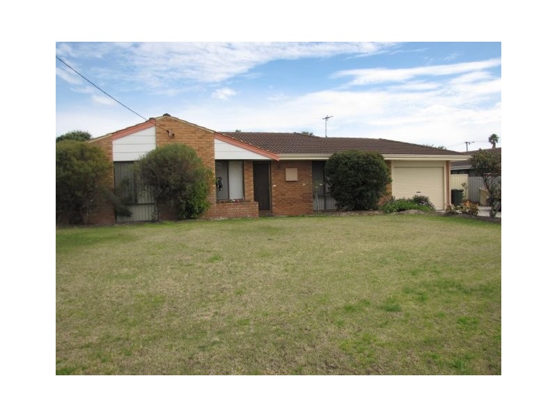 4 AULD COURT, Waikiki WA 6169