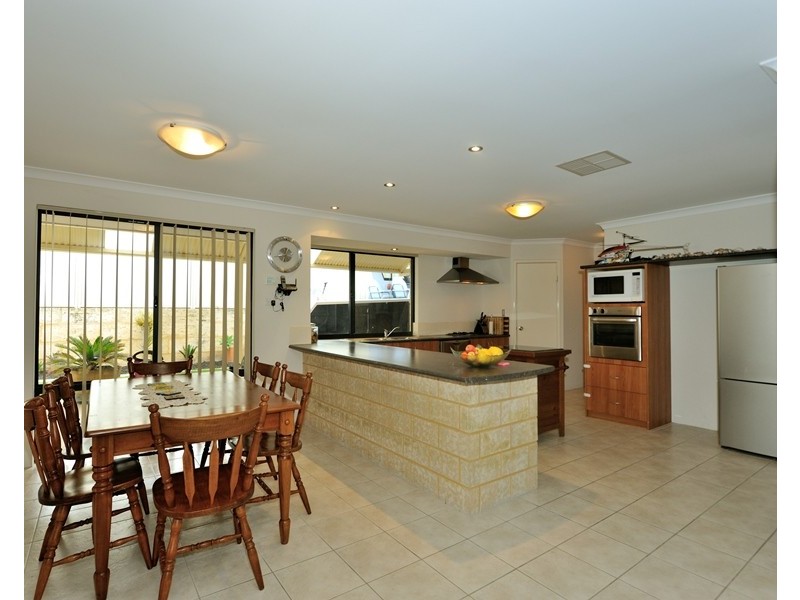 94 Clyde Avenue, Baldivis WA 6171