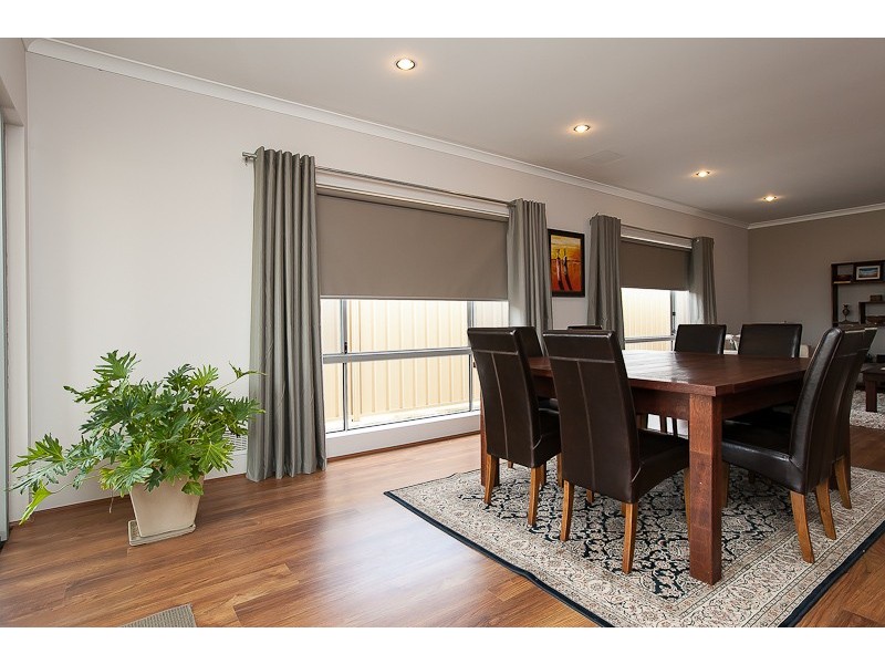 8 Borough Road, Baldivis WA 6171