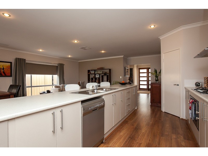 8 Borough Road, Baldivis WA 6171