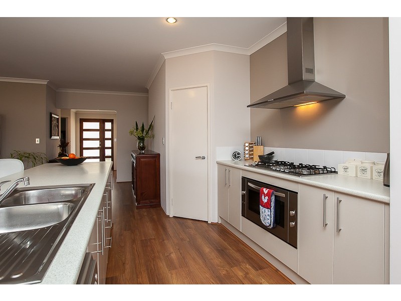 8 Borough Road, Baldivis WA 6171