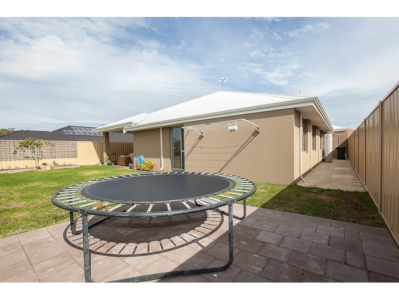 8 Borough Road, Baldivis WA 6171