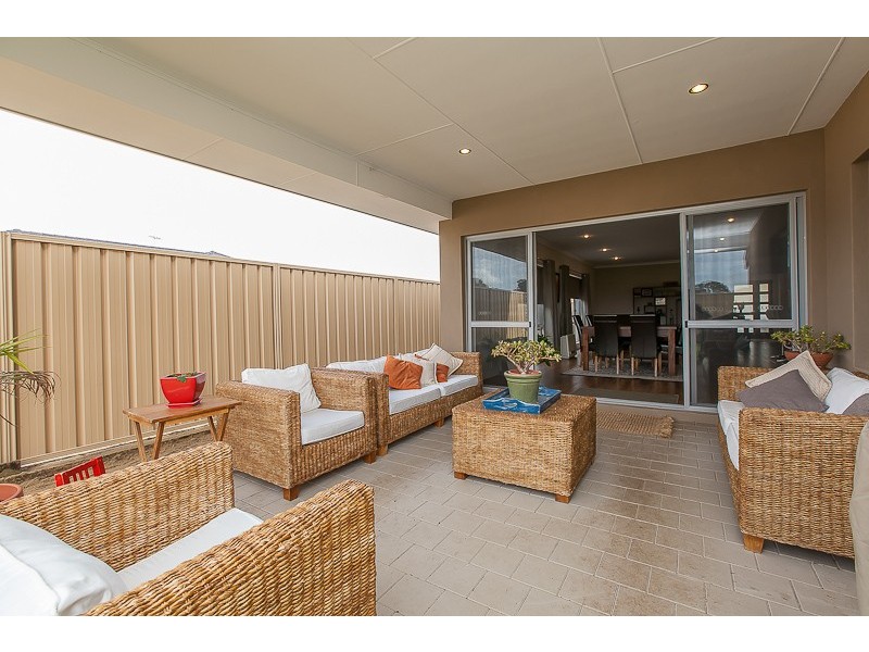 8 Borough Road, Baldivis WA 6171