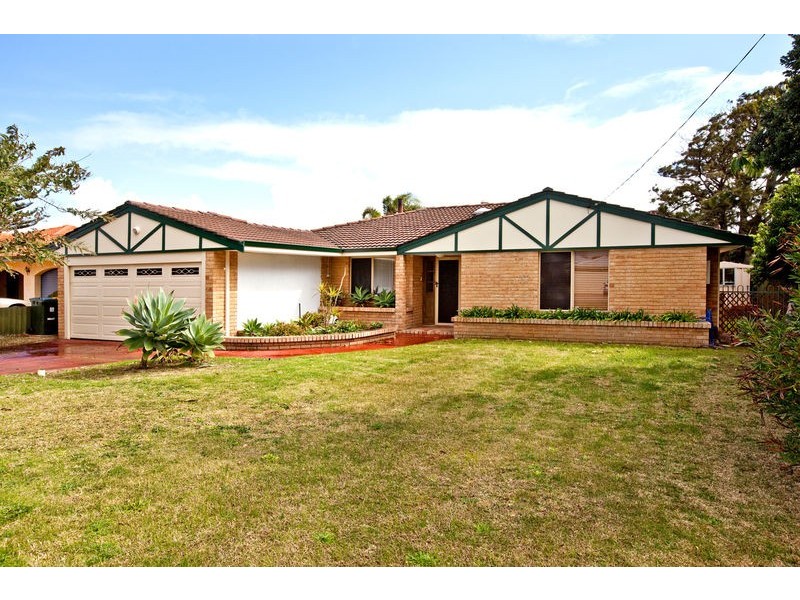 24 Seahaven Street, Safety Bay WA 6169