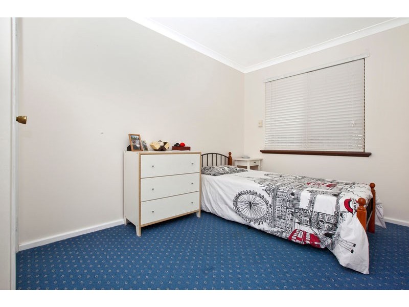 24 Seahaven Street, Safety Bay WA 6169