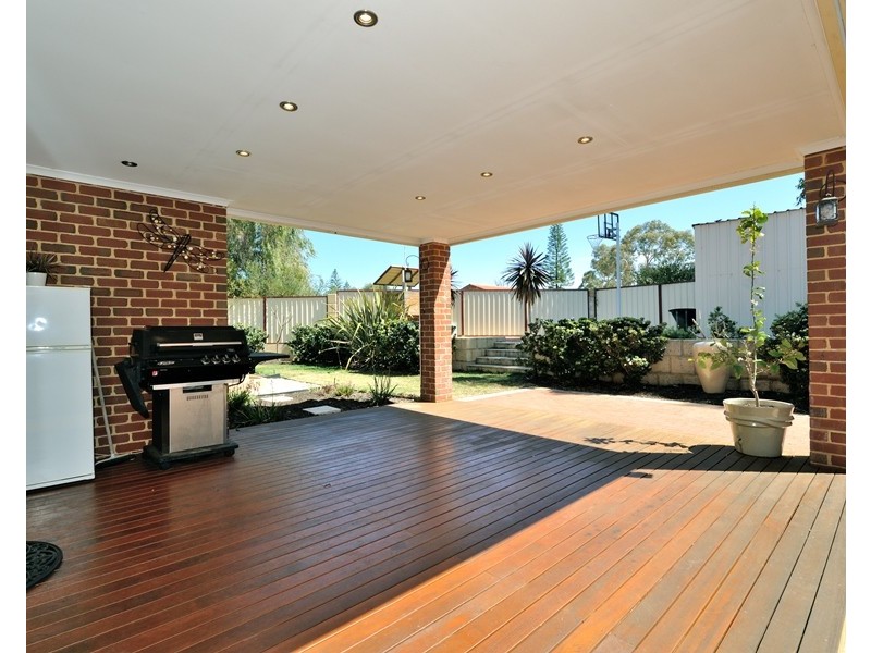 14 Powis Way, Warnbro WA 6169