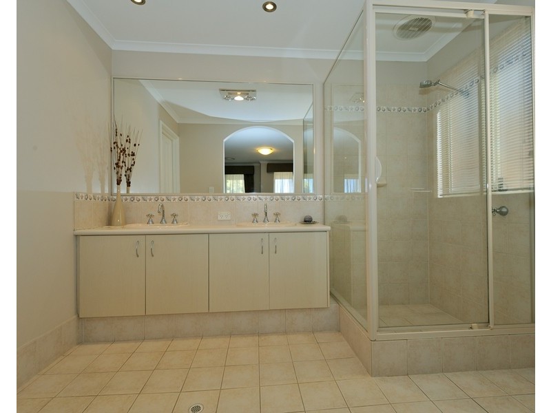 14 Powis Way, Warnbro WA 6169