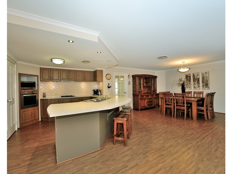 14 Powis Way, Warnbro WA 6169