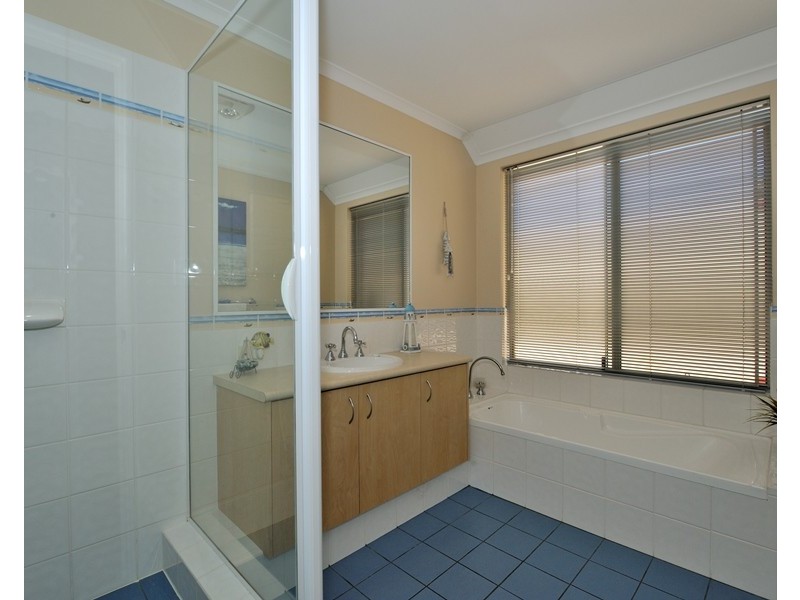 14 Powis Way, Warnbro WA 6169