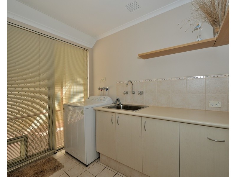 14 Powis Way, Warnbro WA 6169