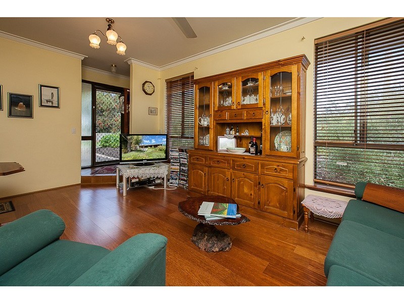 27 Lynda Crescent, Cooloongup WA 6168