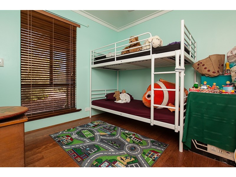 27 Lynda Crescent, Cooloongup WA 6168