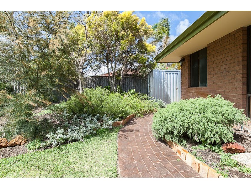 27 Lynda Crescent, Cooloongup WA 6168