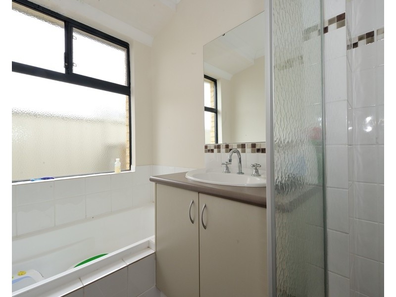 24 Wittering Court, Wellard WA 6170