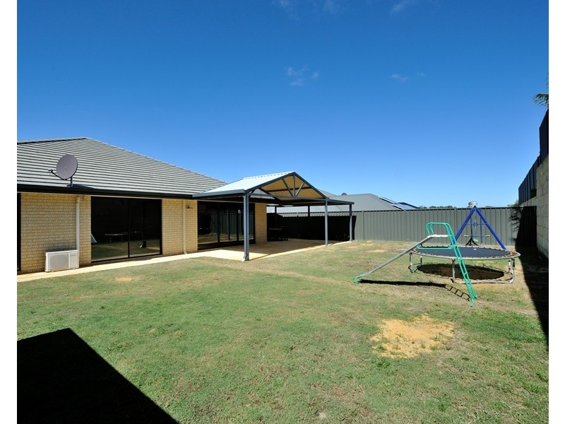 19 Lemongum Drive, Baldivis WA 6171