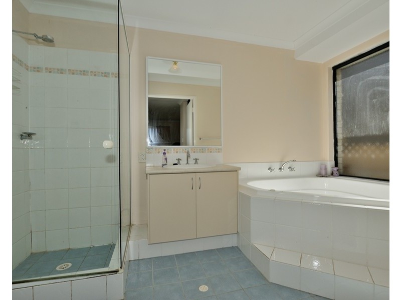 19 Lemongum Drive, Baldivis WA 6171