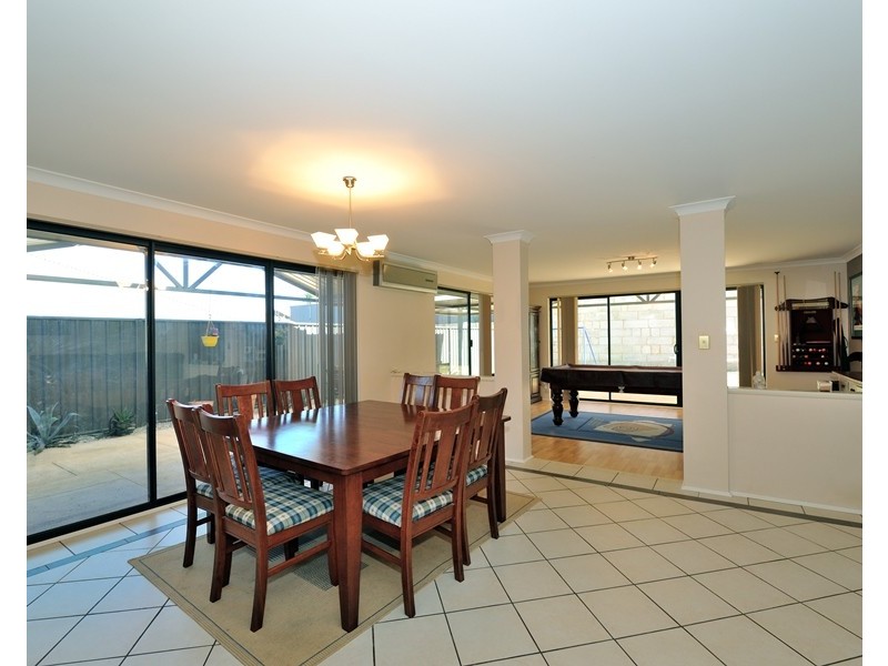 19 Lemongum Drive, Baldivis WA 6171