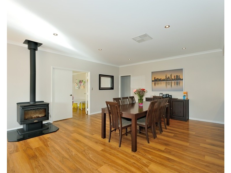 4 Rainbird Street, Baldivis WA 6171