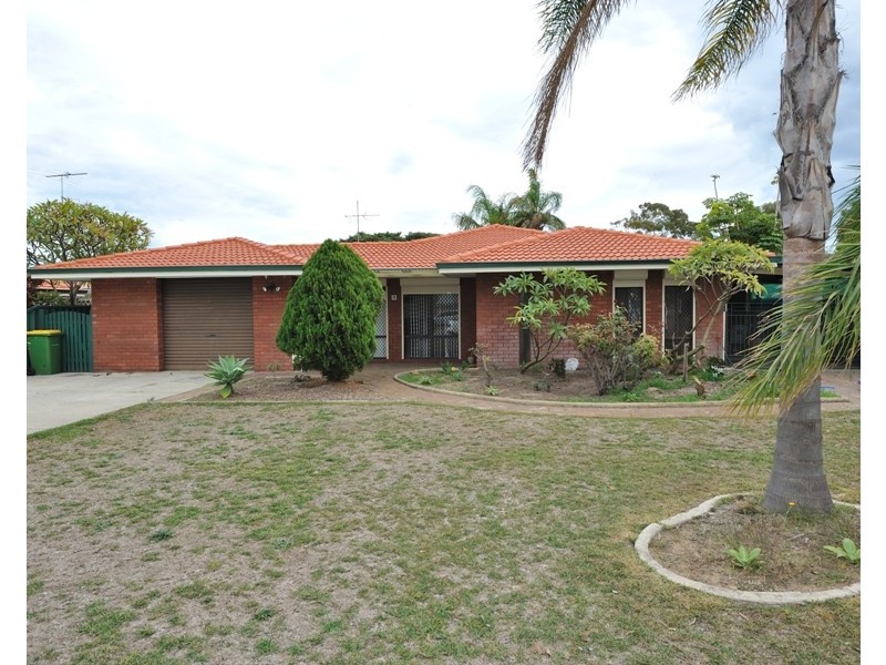 15 Willmott Drive, Cooloongup WA 6168