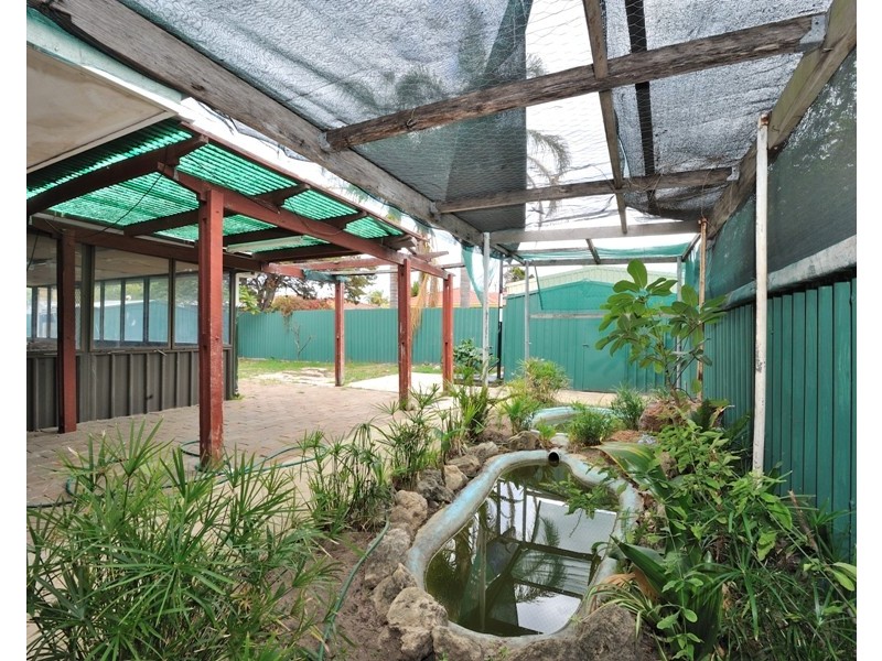 15 Willmott Drive, Cooloongup WA 6168