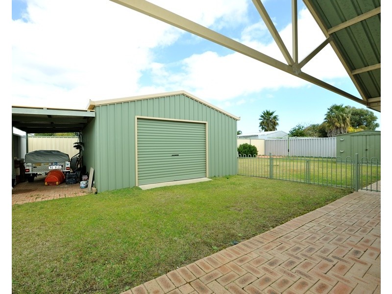 62 CORONATA DRIVE, Warnbro WA 6169