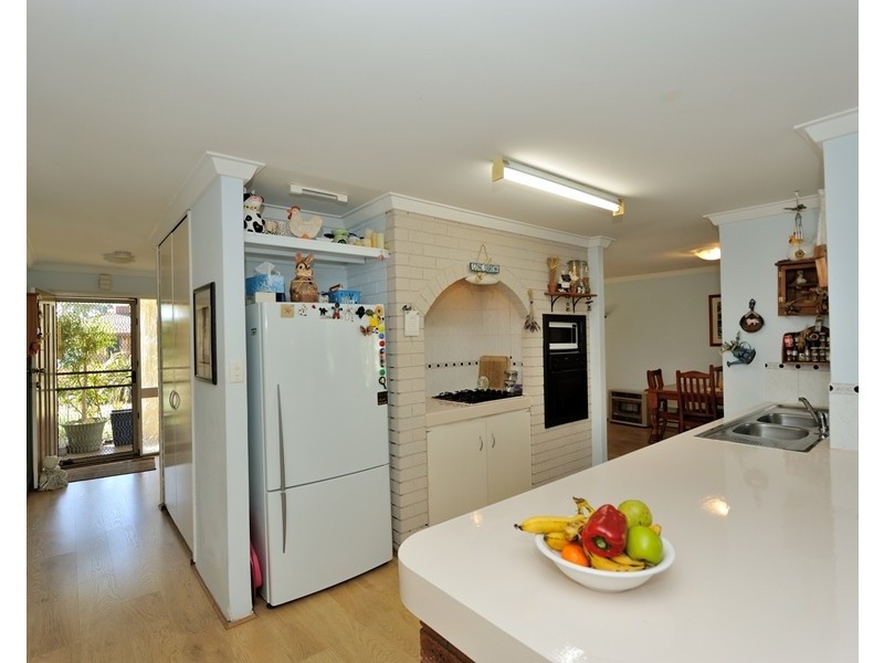 1 Warner Lane, Rockingham WA 6168